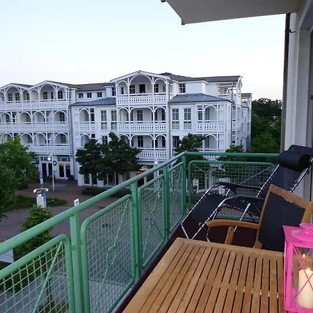 Sonnige Strandresidenz: Hundefreundliche Mit Balkon Sellin (Rugen)